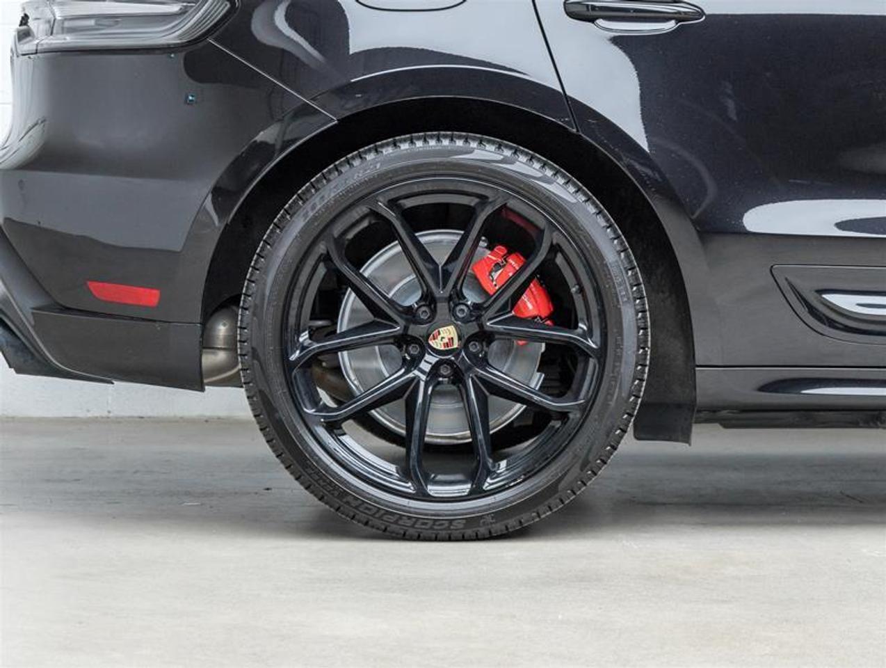 2024 Porsche Macan  Photo
