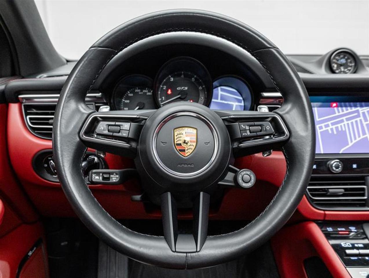 2024 Porsche Macan  Photo