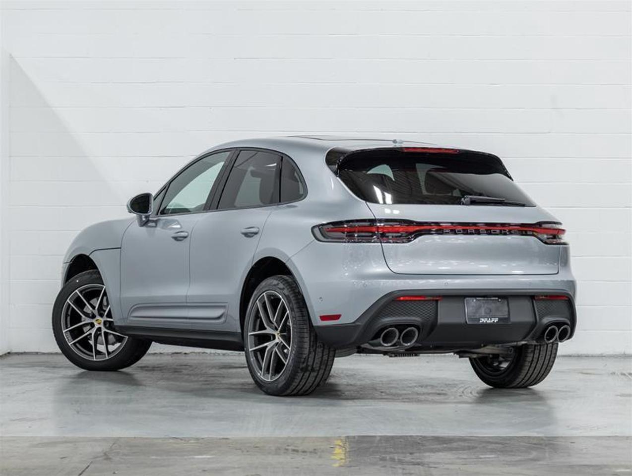 2026 Porsche Macan  Photo