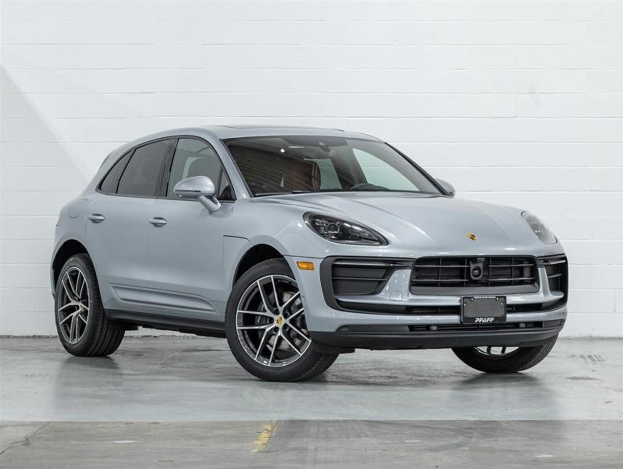 2026 Porsche Macan  Photo