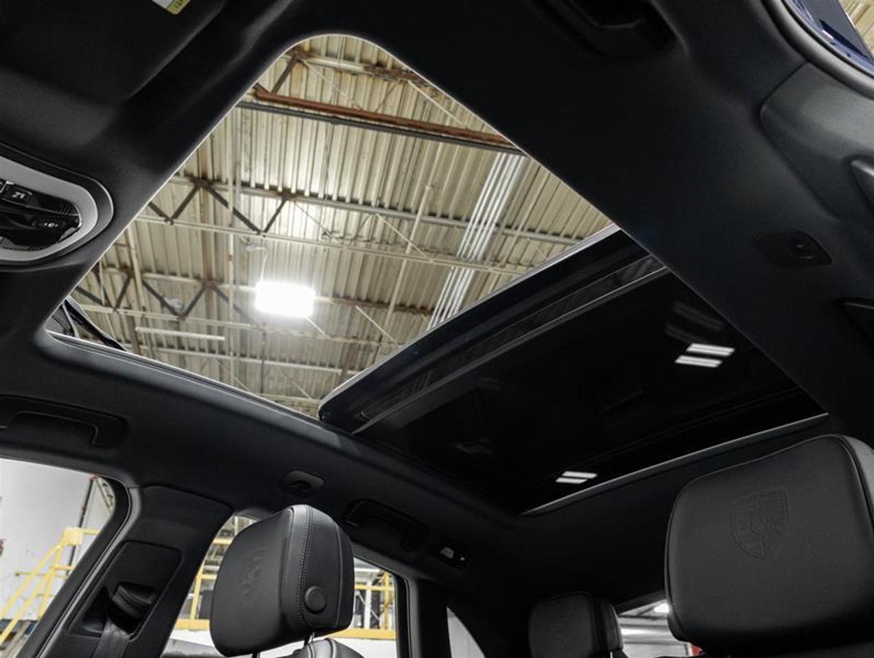 2026 Porsche Macan  Photo
