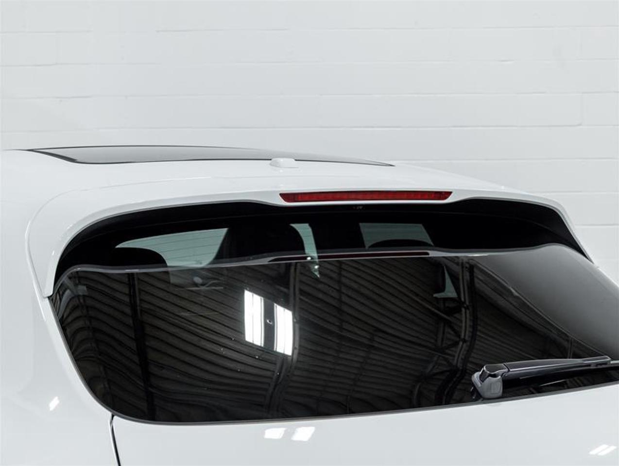 2026 Porsche Macan  Photo