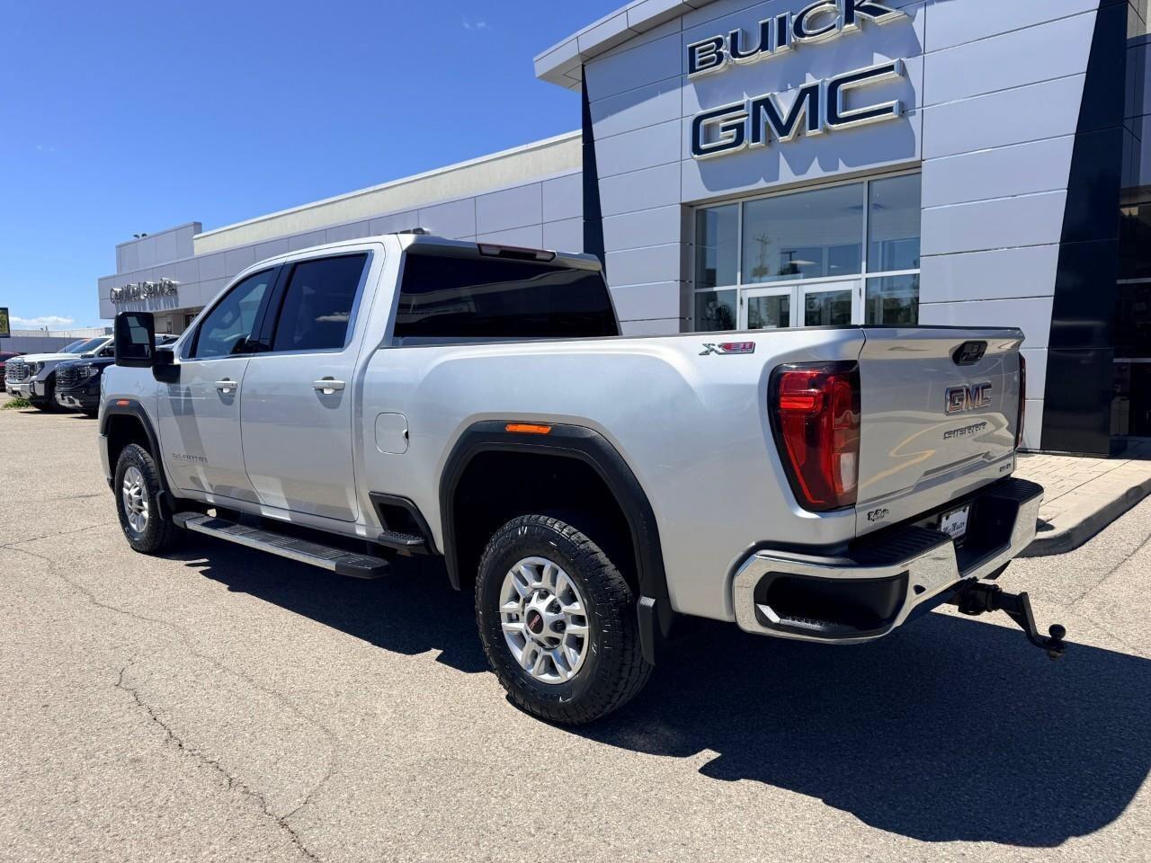 2021 GMC SIERRA 2500HD 4WD Crew Cab 159  SLE Photo