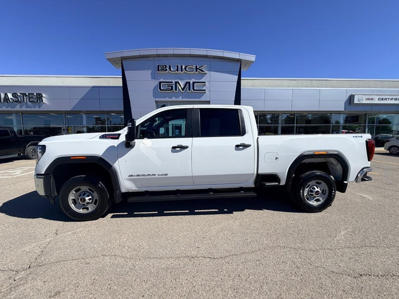 2024 GMC SIERRA 2500HD 4WD Crew Cab 159  Pro Photo