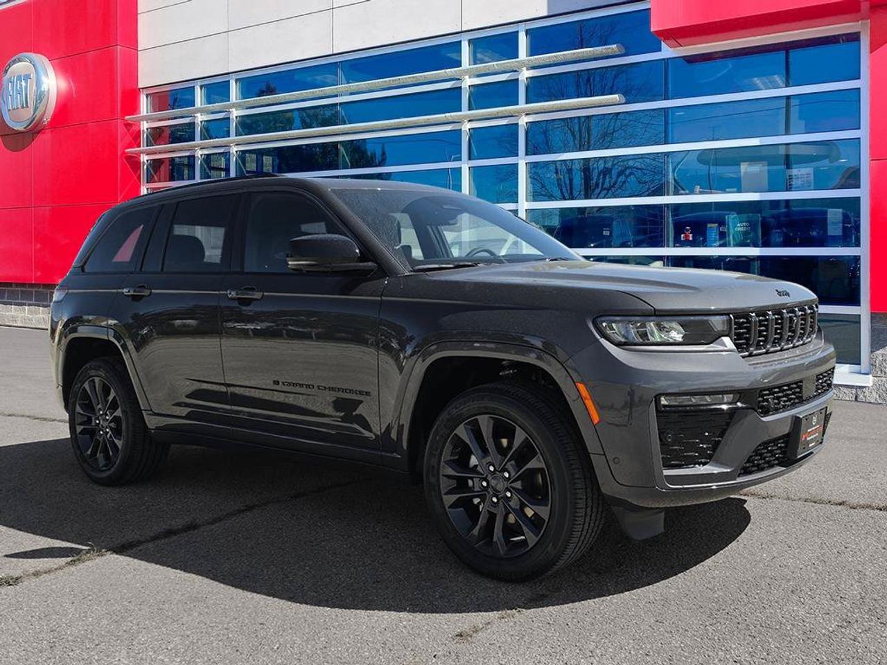 2026 Jeep Grand Cherokee Limited Reserve|HEADS UPDISPLAY|NIGHT VISION|TRAILER TOW GROUP|aLL WEATHER FLOOR MATS Photo