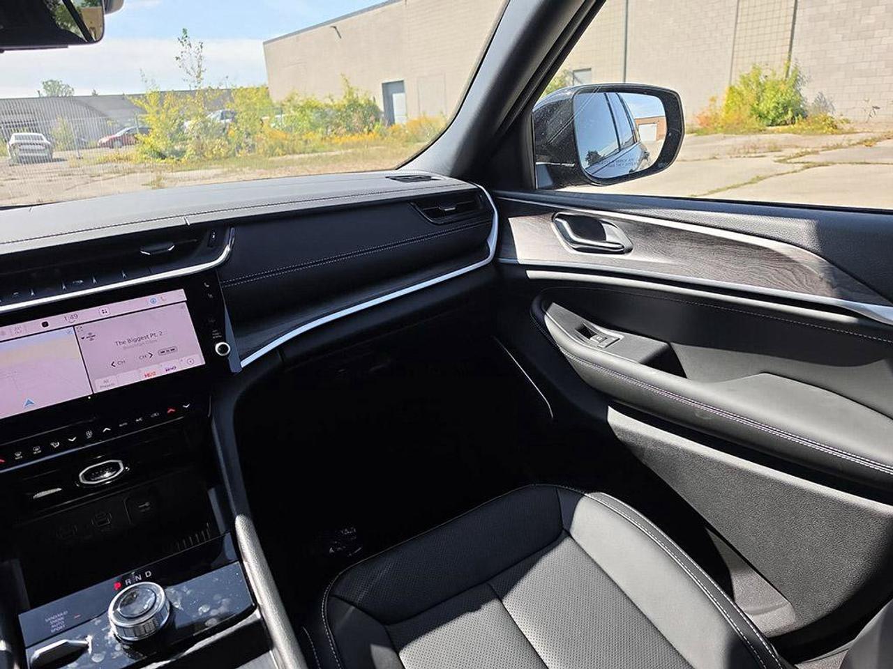 2026 Jeep Grand Cherokee Limited Reserve|HEADS UPDISPLAY|NIGHT VISION|TRAILER TOW GROUP|aLL WEATHER FLOOR MATS Photo