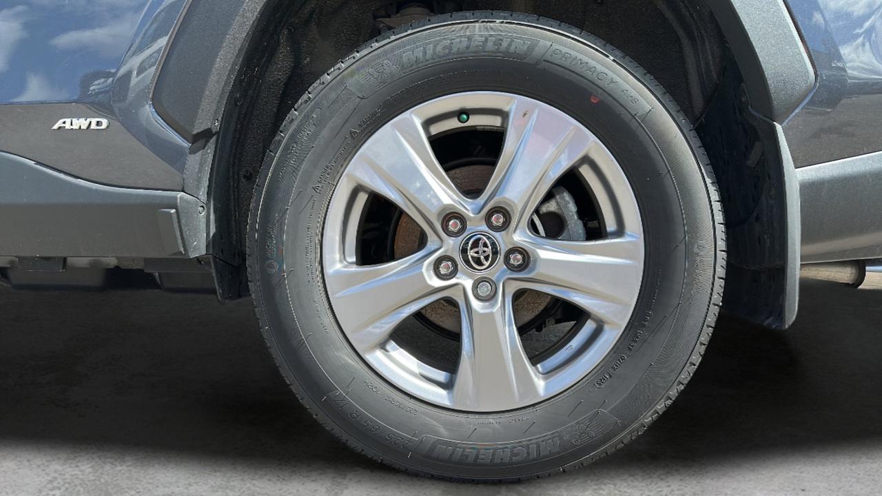 2025 Toyota RAV4 Hybrid  Photo