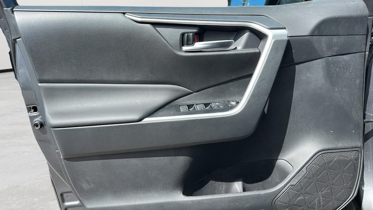2025 Toyota RAV4 Hybrid  Photo