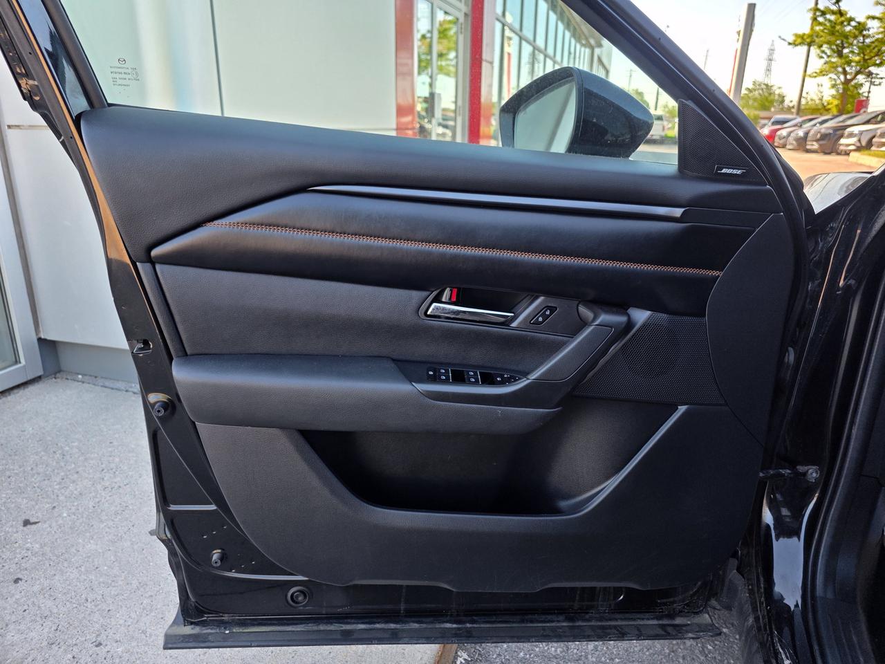 2023 Mazda CX-50 GT AWD | Leather | Moonroof | Apple Car Play | Photo
