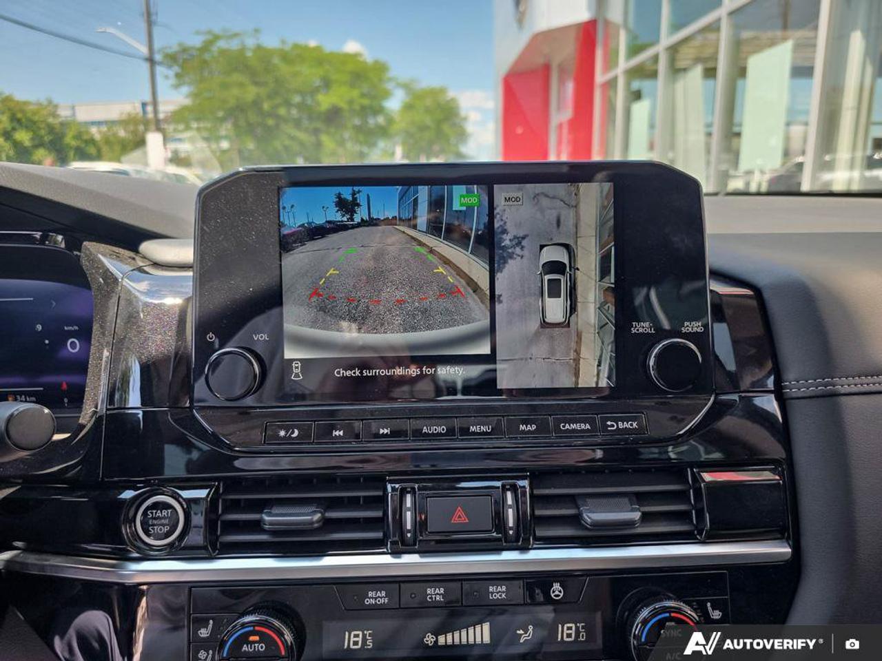 2024 Nissan Pathfinder Platinum | 3RD ROW | 7 PASSENGER | Apple Car Play | Photo