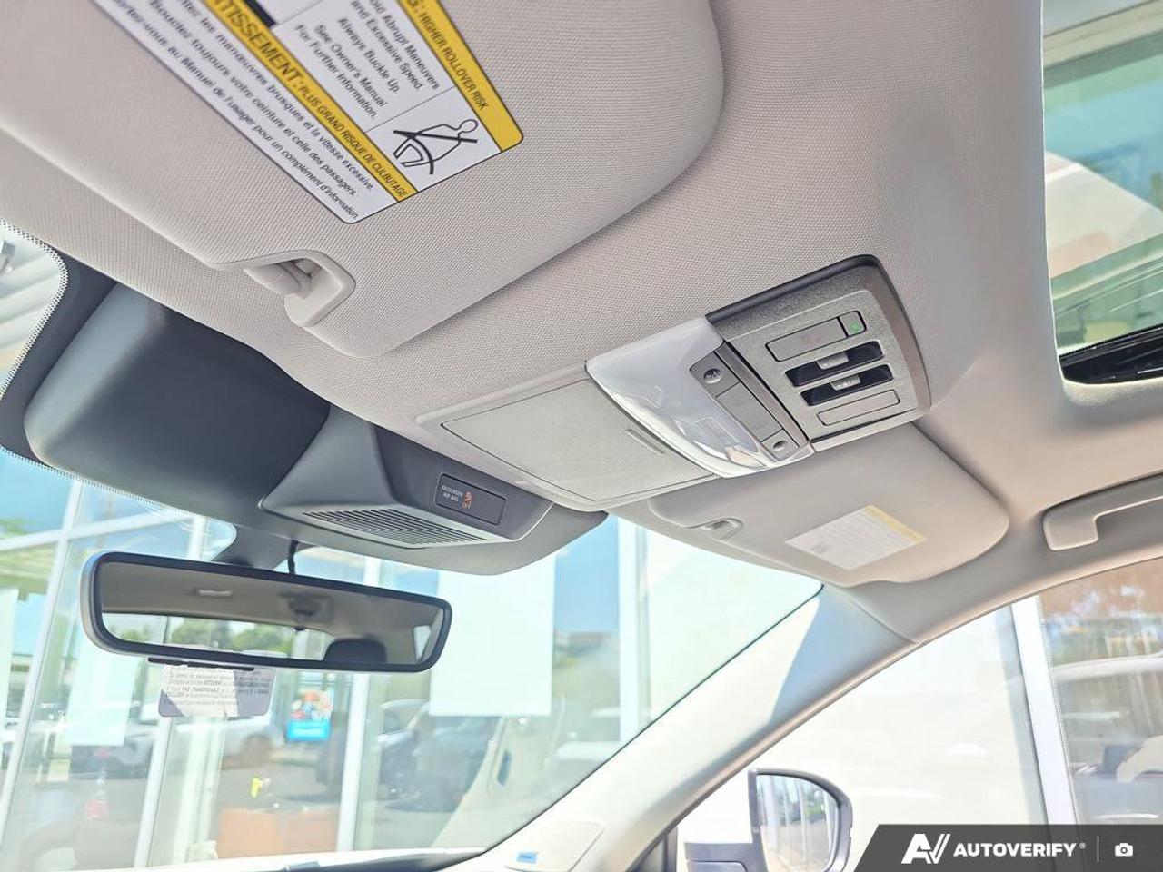2024 Nissan Pathfinder Platinum | 3RD ROW | 7 PASSENGER | Apple Car Play | Photo