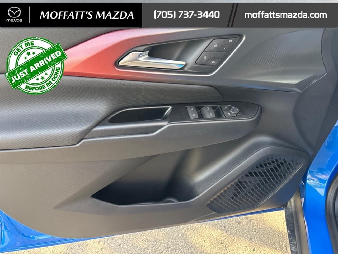 2025 Chevrolet Equinox EV RS Photo