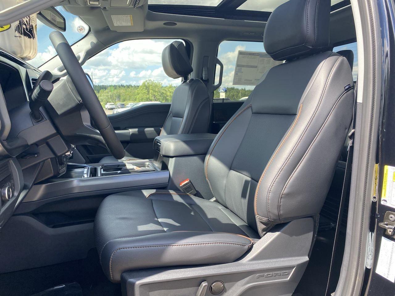 2026 Ford SUPER DUTY F-250 SRW LARIAT Photo