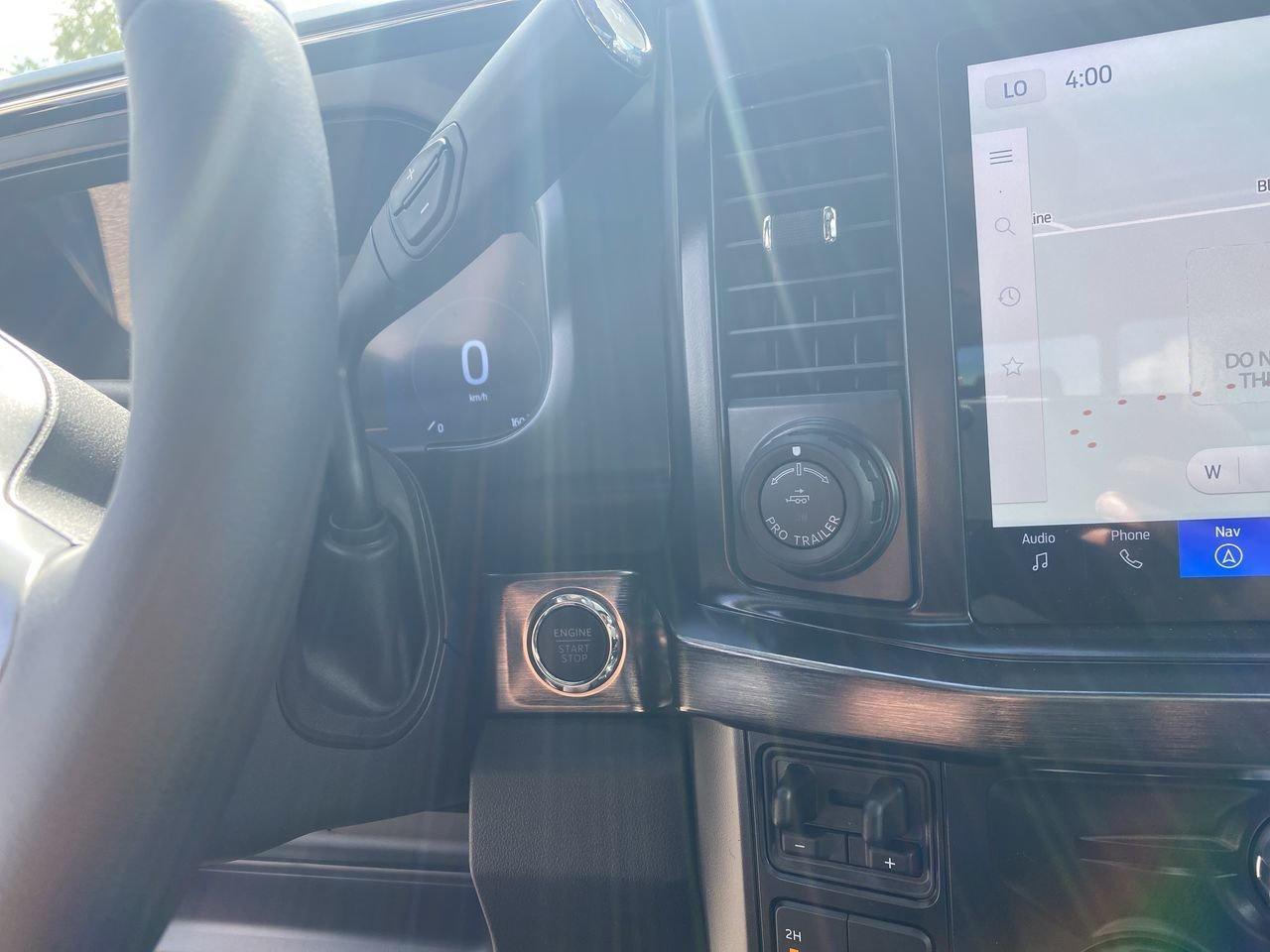 2026 Ford SUPER DUTY F-250 SRW LARIAT Photo