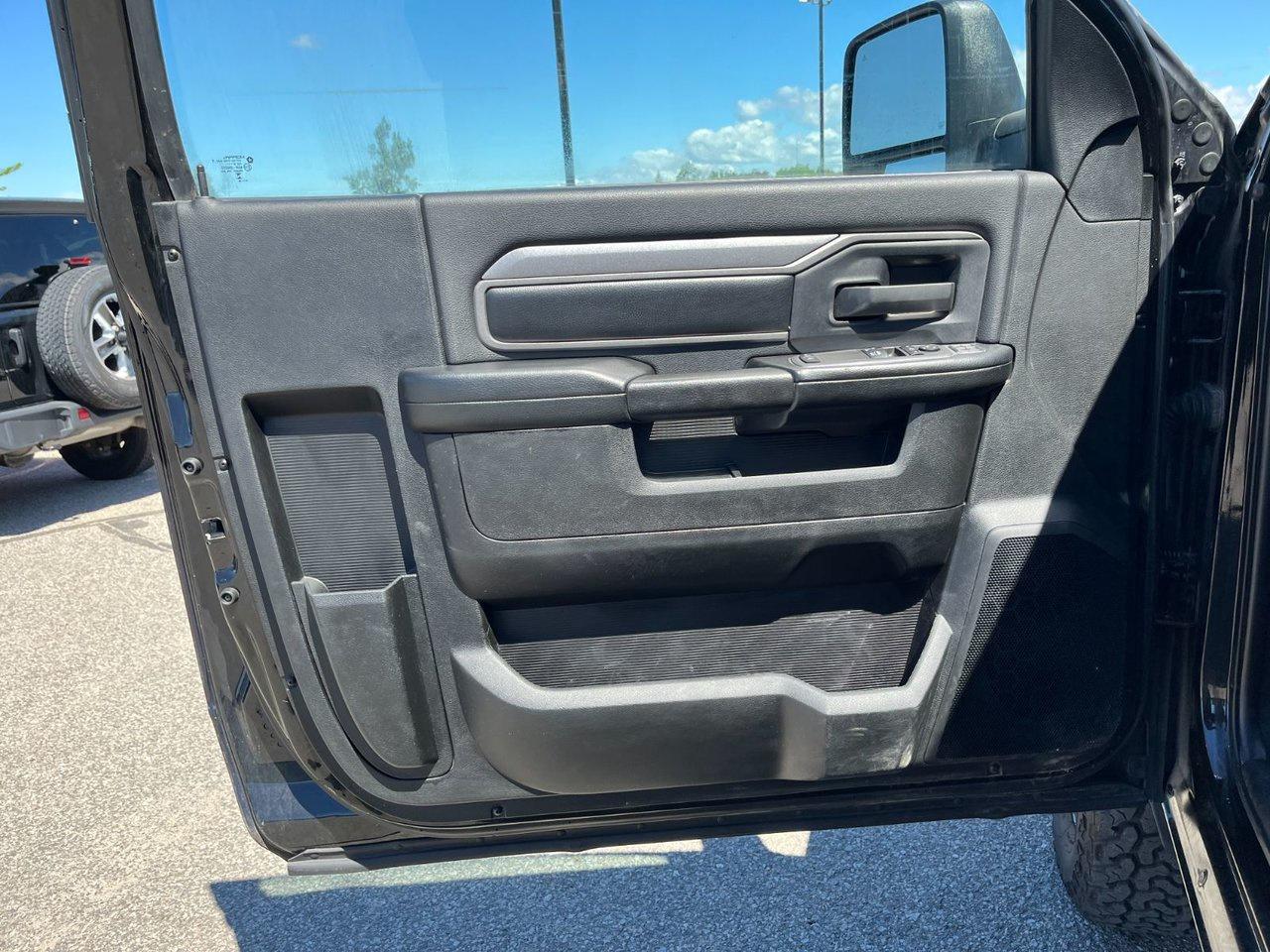 2023 RAM 2500 Tradesman 4x4 Reg Cab 8' Box Photo