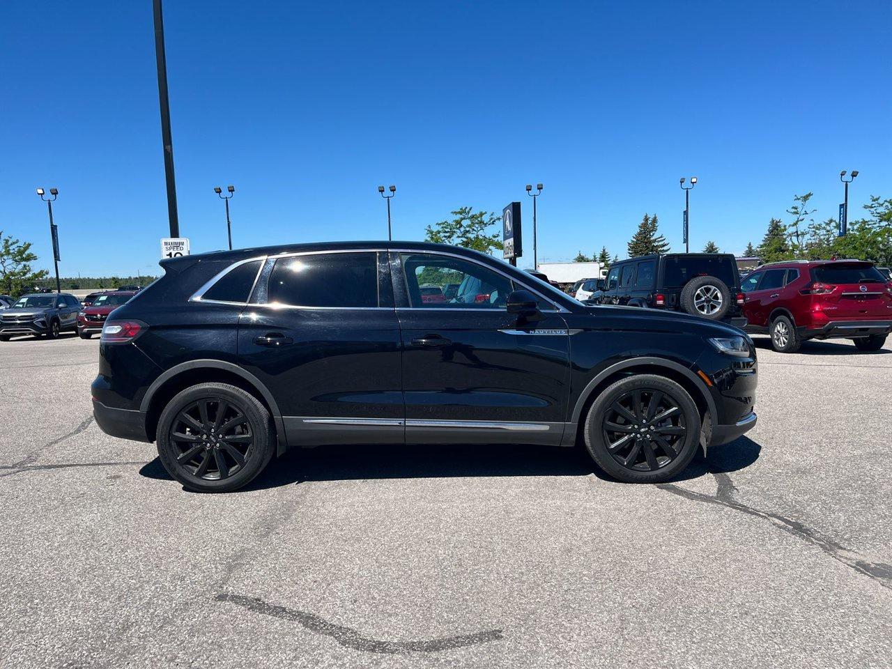 2022 Lincoln Nautilus Reserve AWD Photo