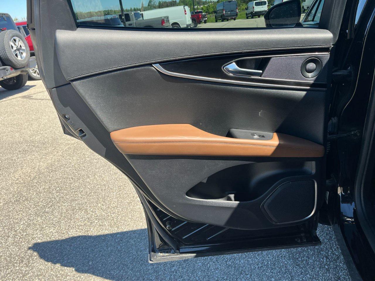 2022 Lincoln Nautilus Reserve AWD Photo