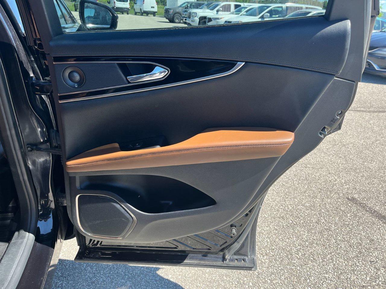 2022 Lincoln Nautilus Reserve AWD Photo