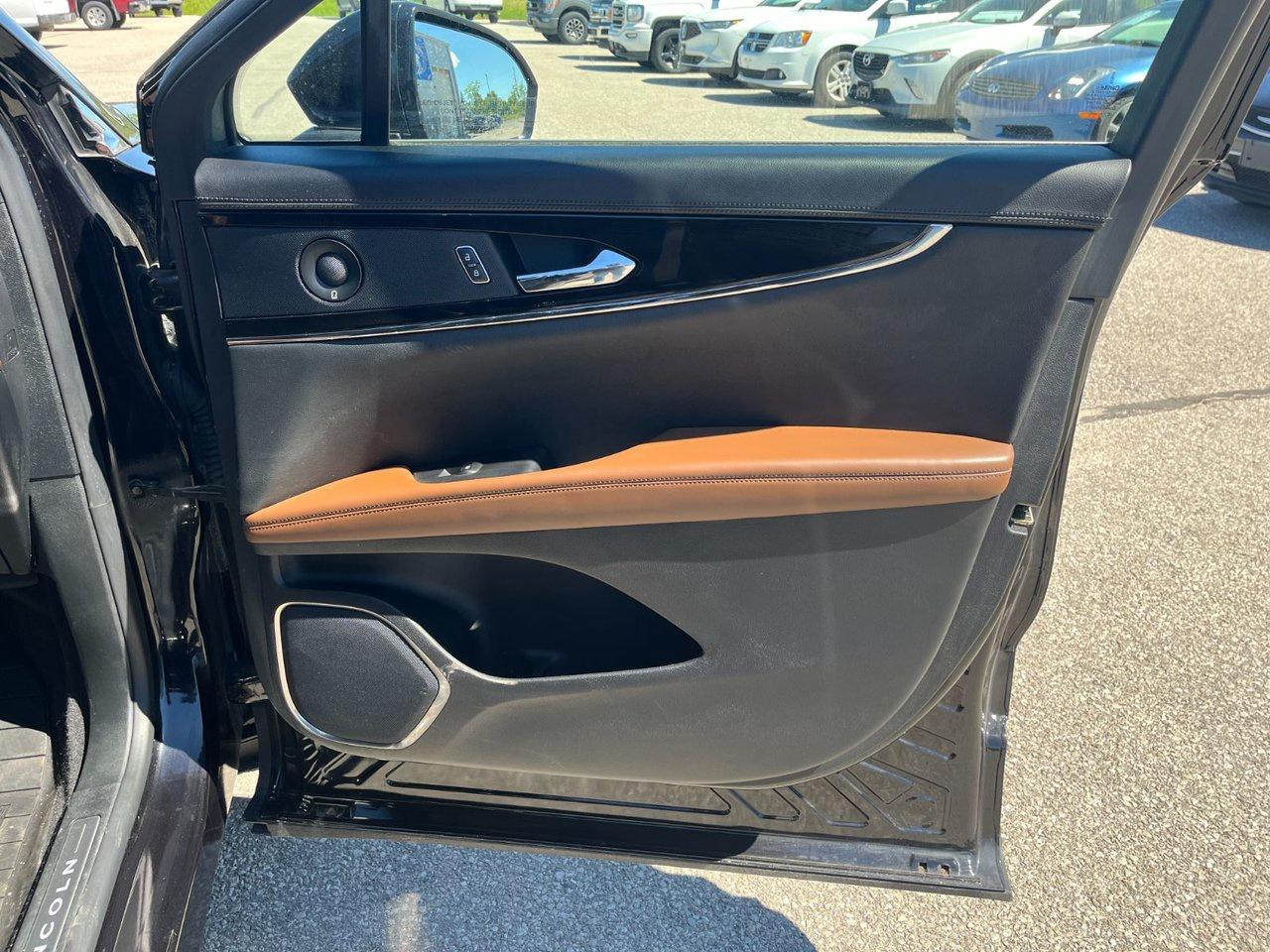 2022 Lincoln Nautilus Reserve AWD Photo