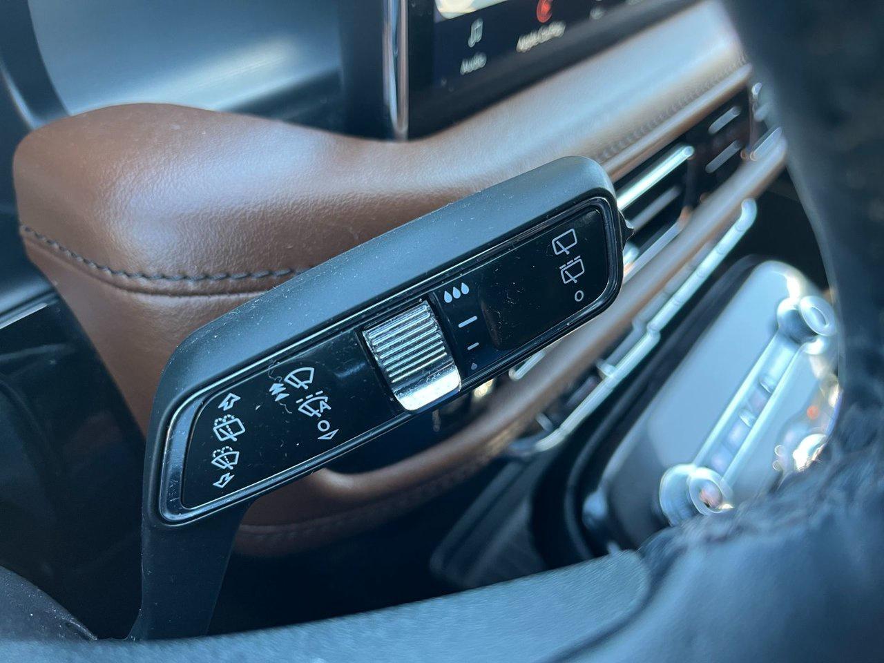 2022 Lincoln Nautilus Reserve AWD Photo