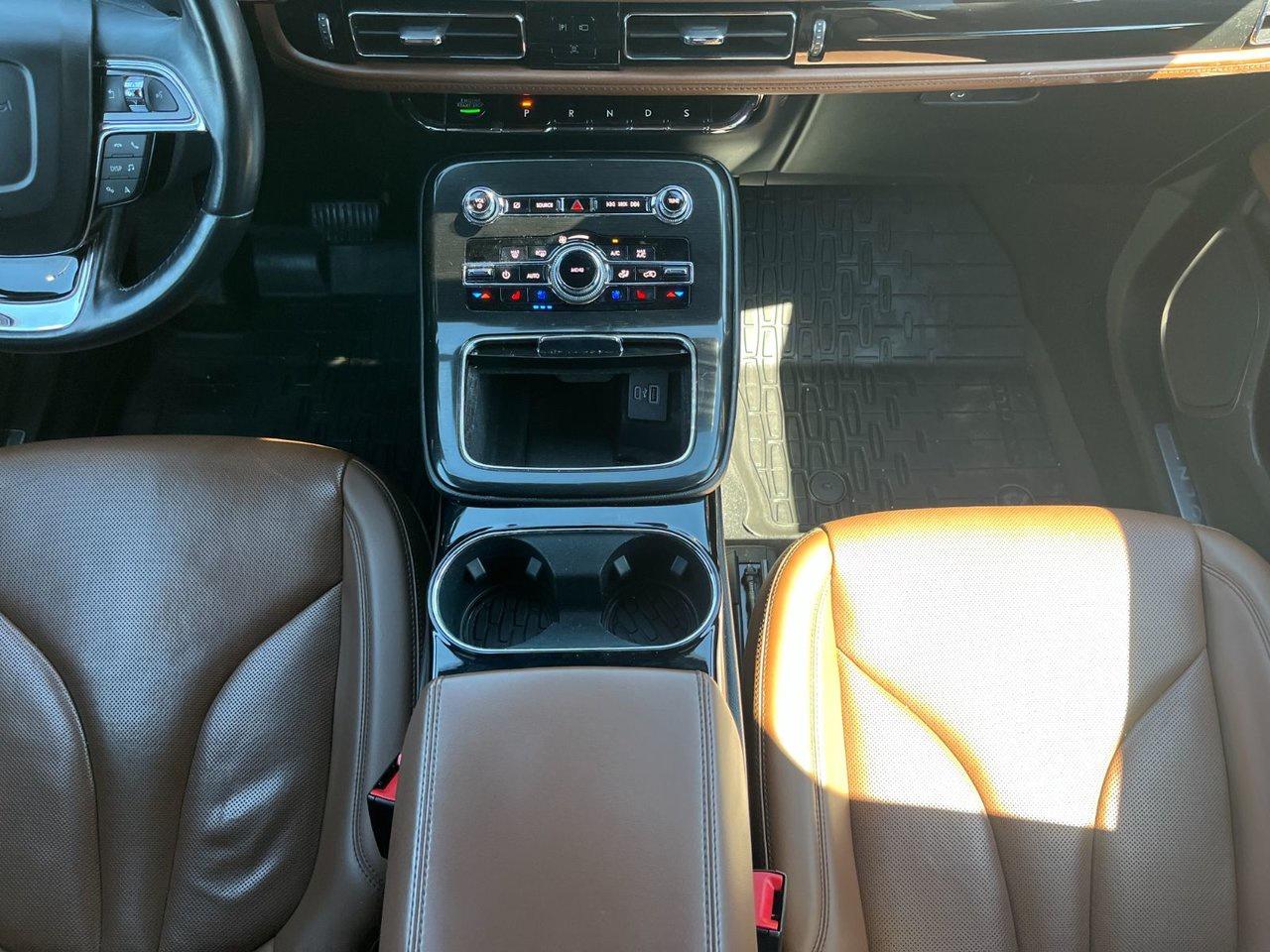 2022 Lincoln Nautilus Reserve AWD Photo