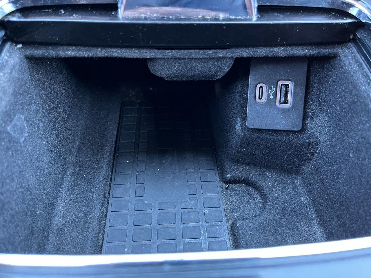 2022 Lincoln Nautilus Reserve AWD Photo