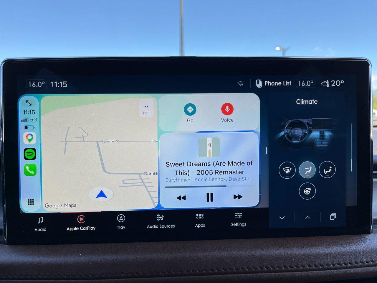 2022 Lincoln Nautilus Reserve AWD Photo