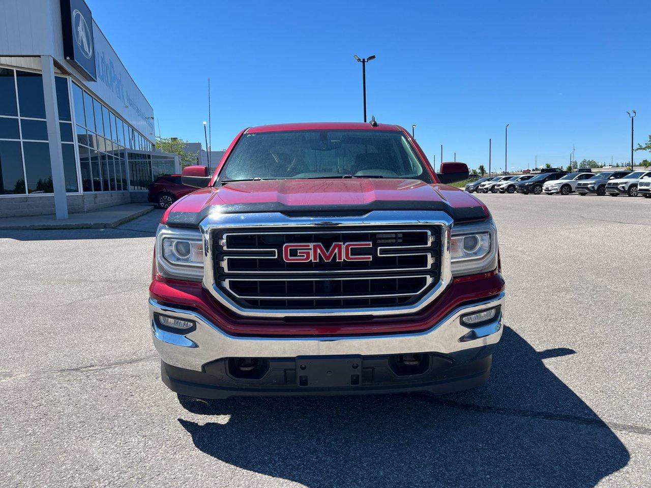 2018 GMC Sierra 1500 4WD Crew Cab 143 WB SLE Photo