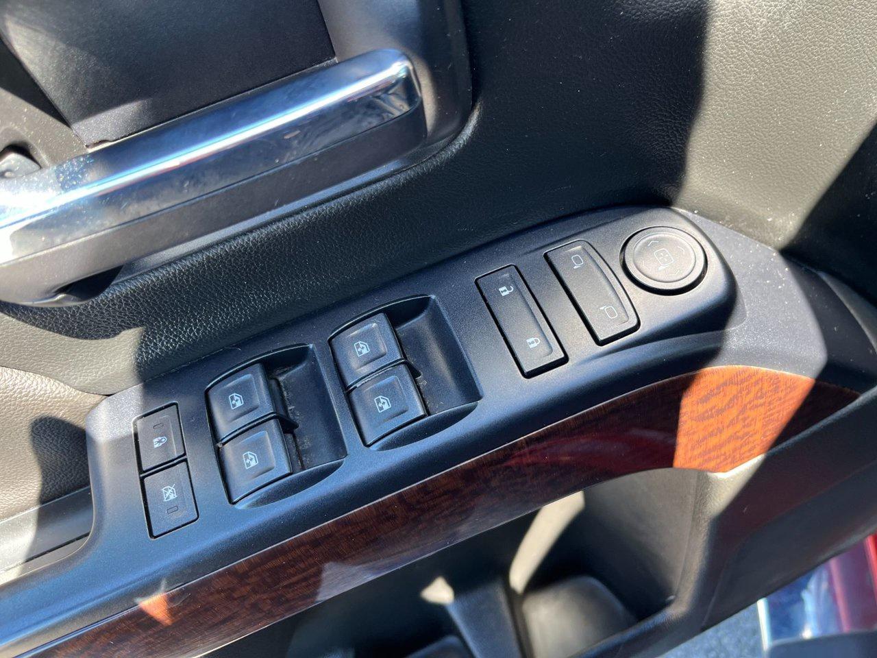 2018 GMC Sierra 1500 4WD Crew Cab 143 WB SLE Photo