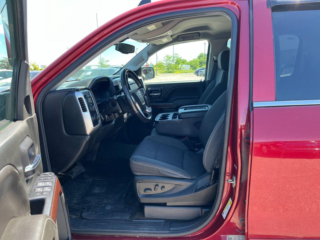 2018 GMC Sierra 1500 4WD Crew Cab 143 WB SLE Photo