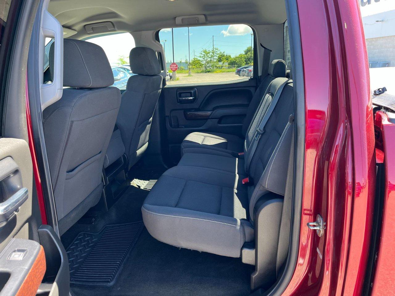 2018 GMC Sierra 1500 4WD Crew Cab 143 WB SLE Photo