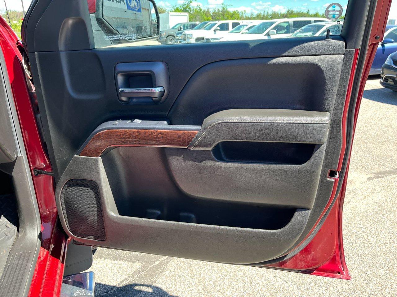 2018 GMC Sierra 1500 4WD Crew Cab 143 WB SLE Photo