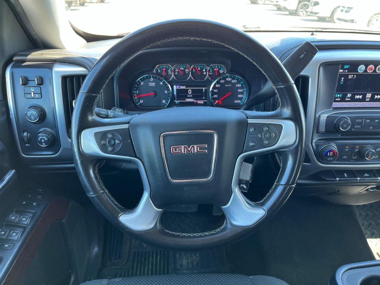 2018 GMC Sierra 1500 4WD Crew Cab 143 WB SLE Photo