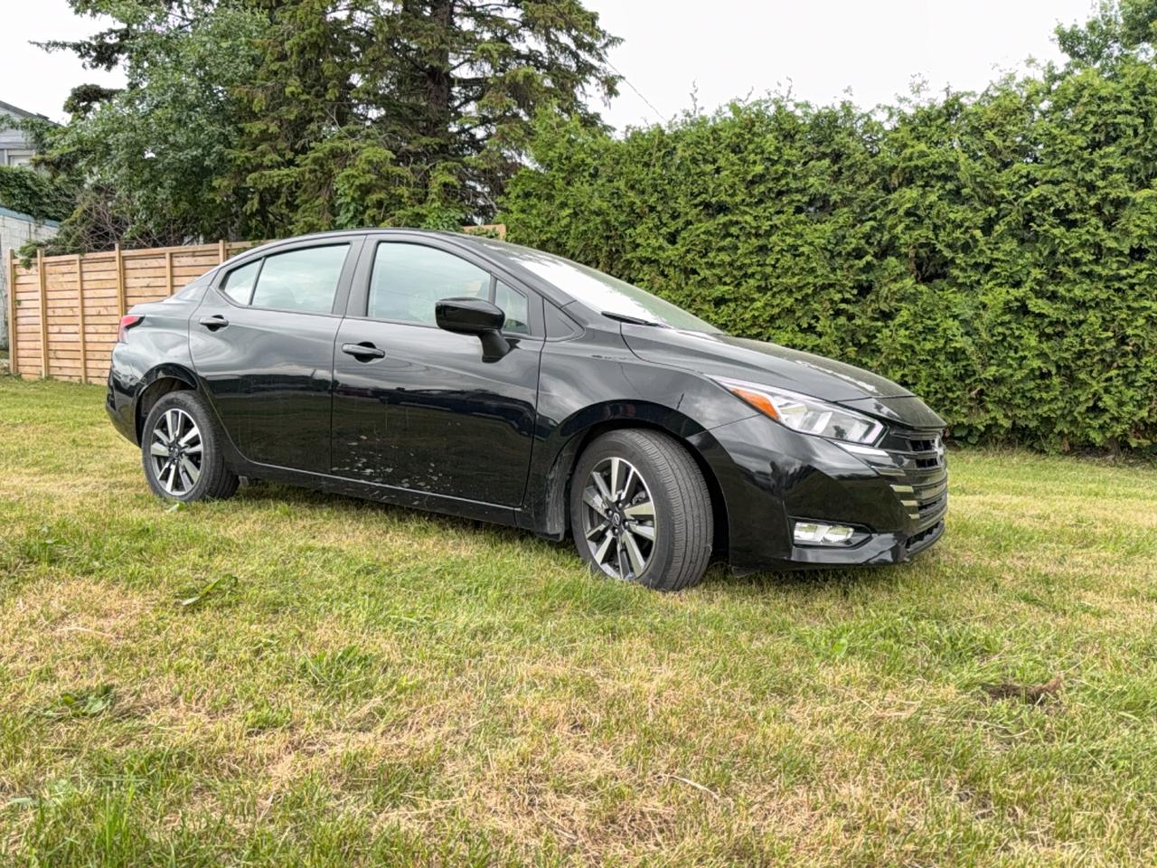 2025 Nissan Versa SV Photo