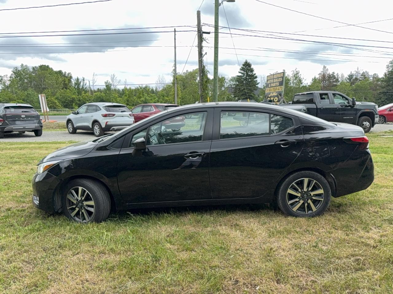 2025 Nissan Versa SV Photo