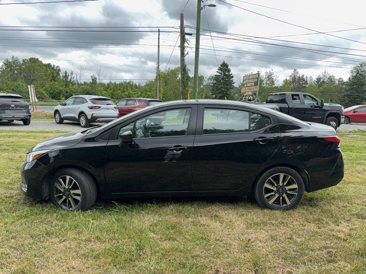 2025 Nissan Versa SV Photo