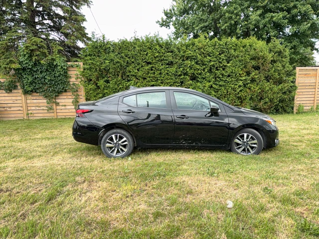 2025 Nissan Versa SV Photo