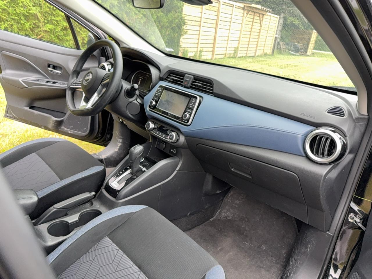 2025 Nissan Versa SV Photo