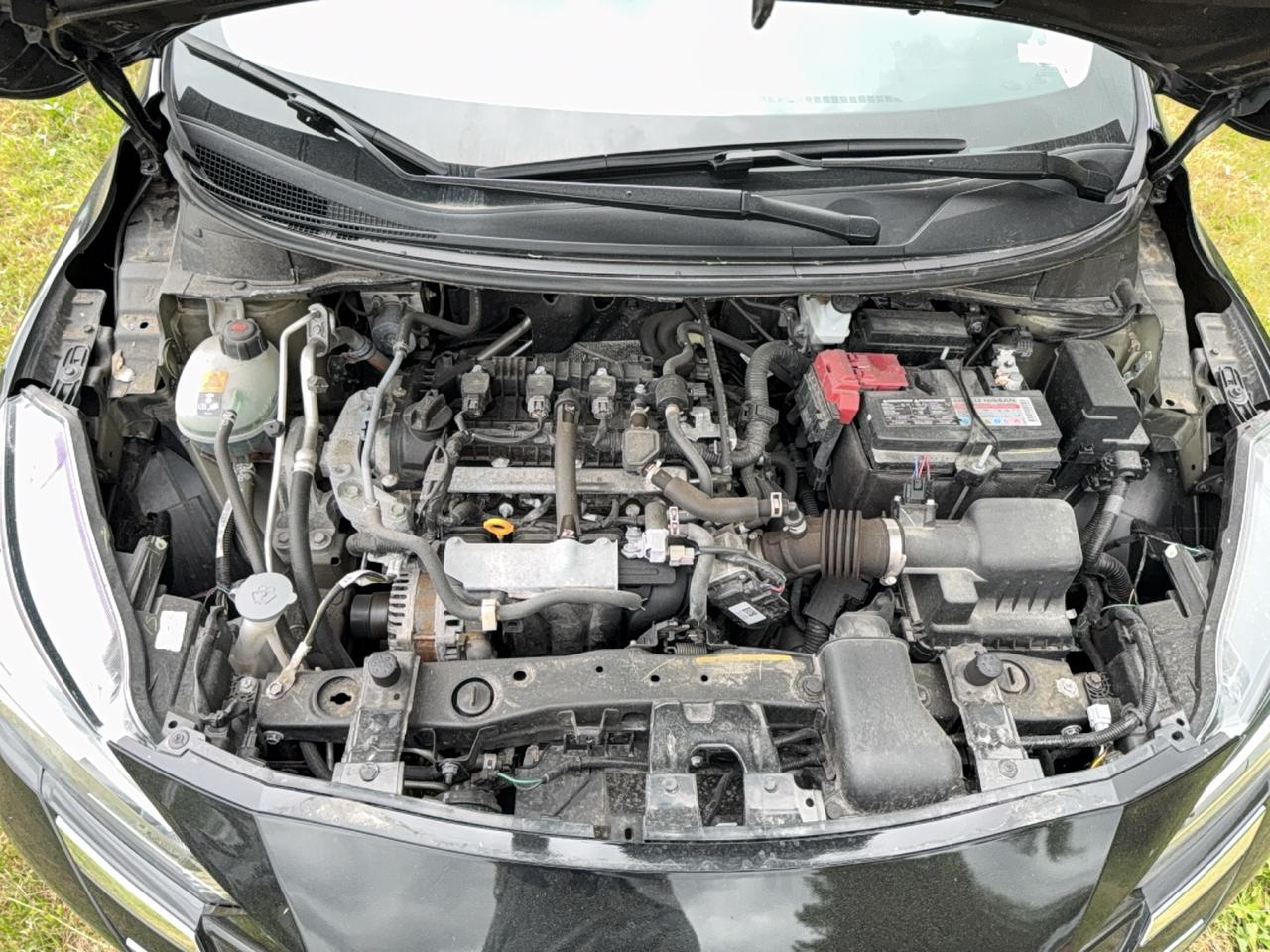 2025 Nissan Versa SV Photo