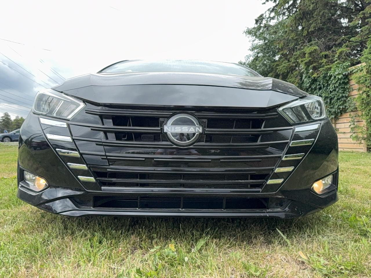 2025 Nissan Versa SV Photo