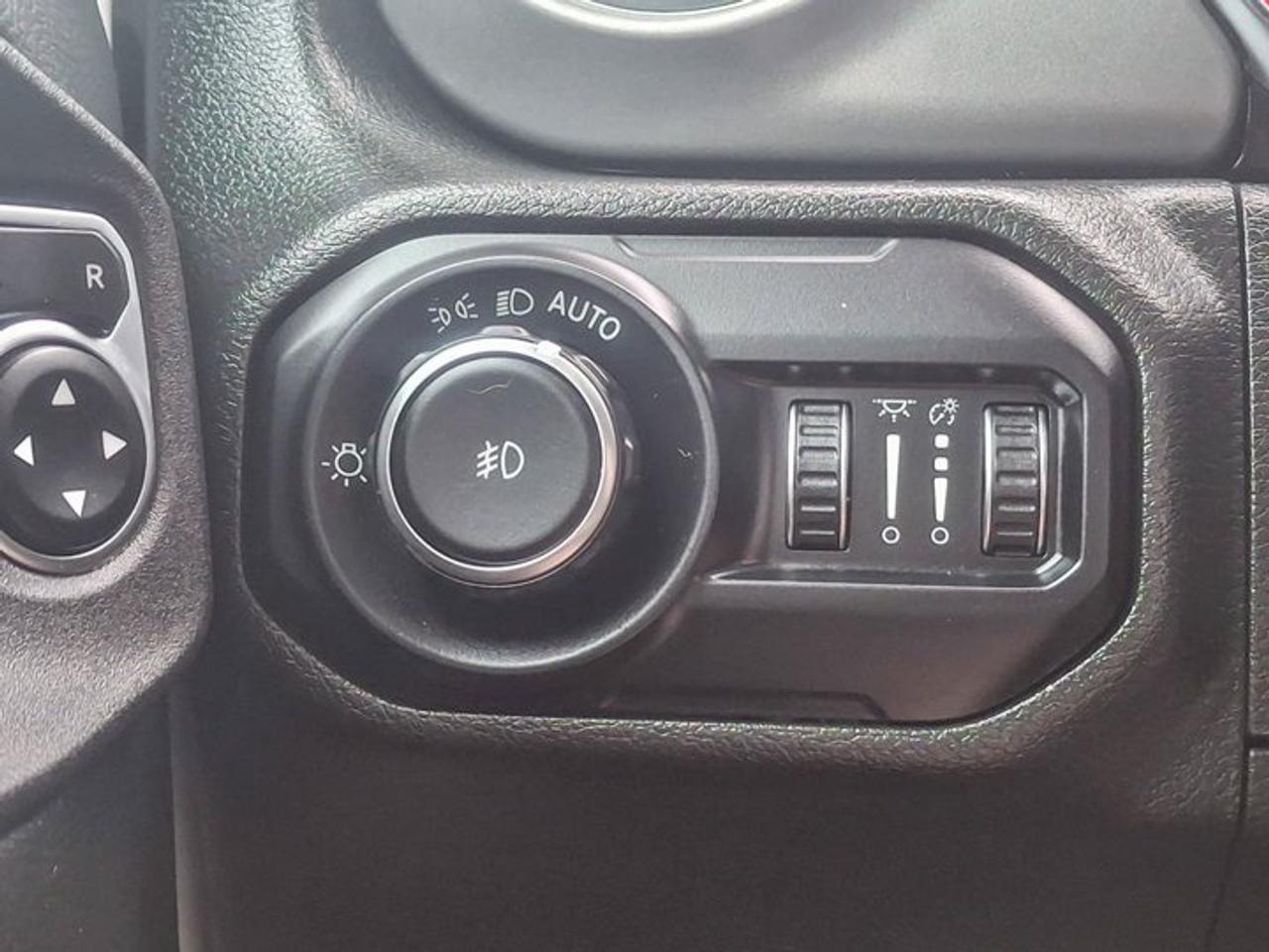 2022 Jeep Wrangler Unlimited Rubicon 4WD V6 | Manual | Leather | Nav |  Cold Weather Group | Freedom Top | Photo