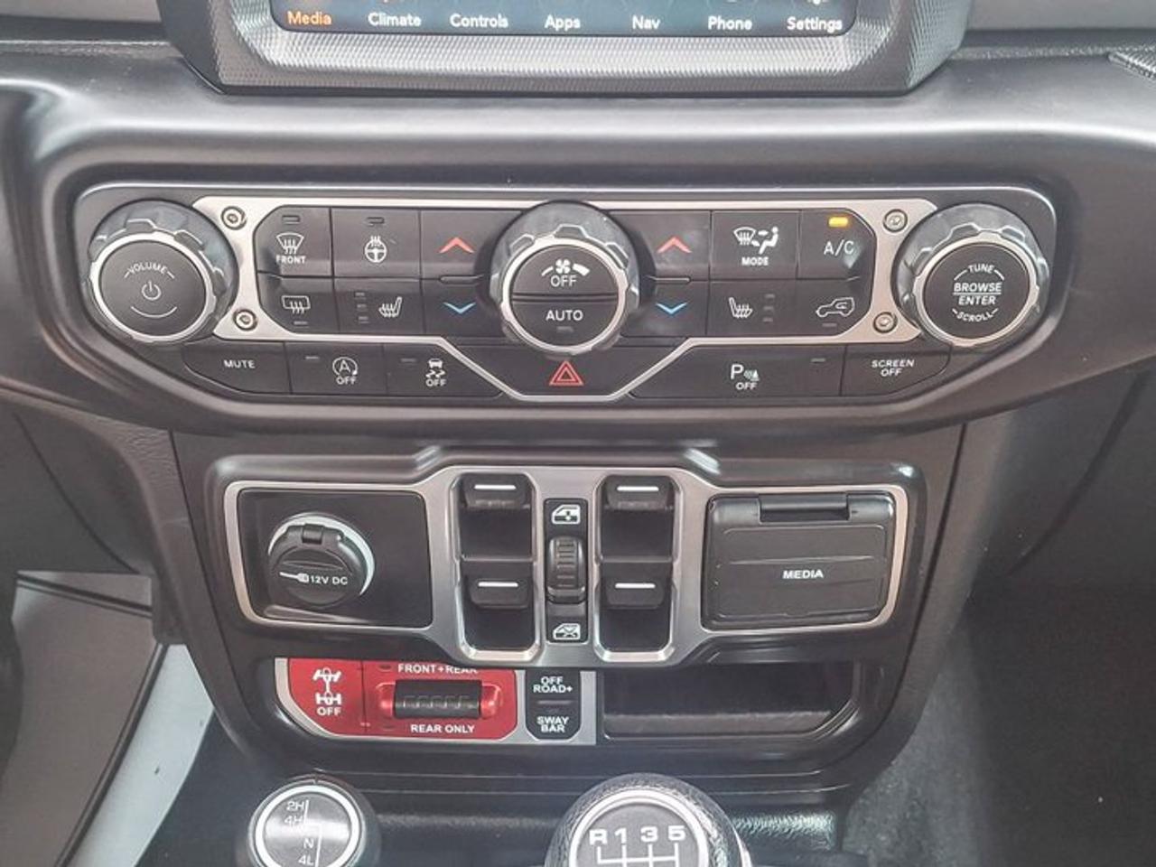 2022 Jeep Wrangler Unlimited Rubicon 4WD V6 | Manual | Leather | Nav |  Cold Weather Group | Freedom Top | Photo