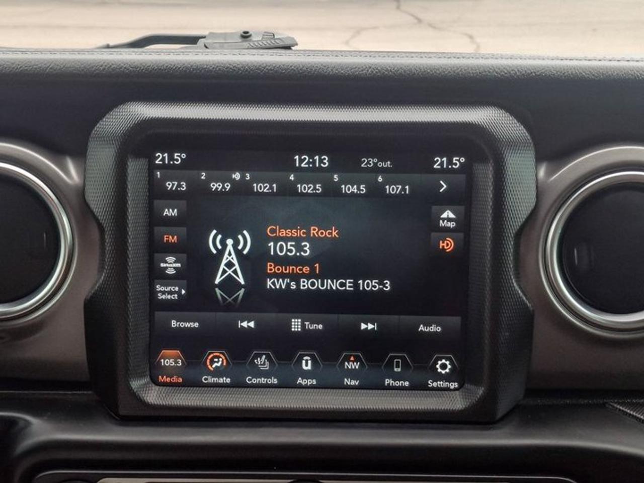 2022 Jeep Wrangler Unlimited Rubicon 4WD V6 | Manual | Leather | Nav |  Cold Weather Group | Freedom Top | Photo