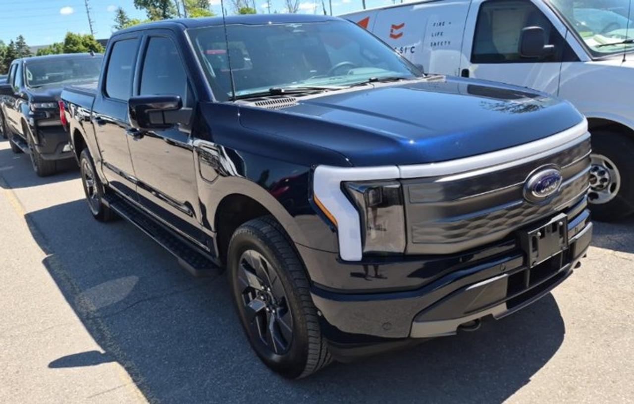 Used 2023 Ford F-150 Lightning LARIAT 4X4 | Extended Range | 511A PKG | Leather | Sunroof | 360 Camera | Cooled Seats and More ! for sale in Guelph, ON
