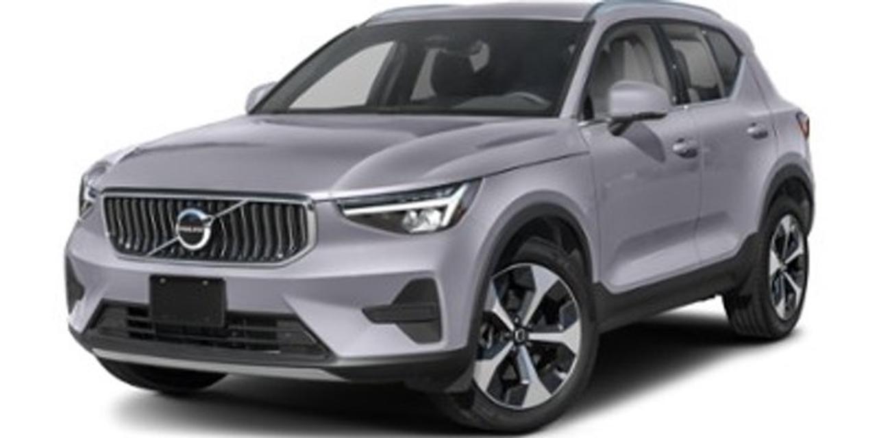 Used 2025 Volvo XC40 Core Bright Theme for sale in Calgary, AB