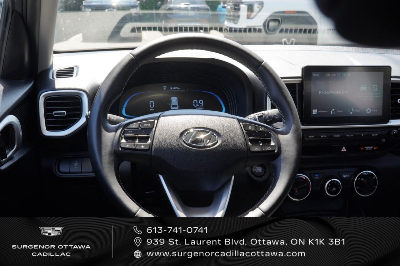 2025 Hyundai Venue Preferred IVT Photo