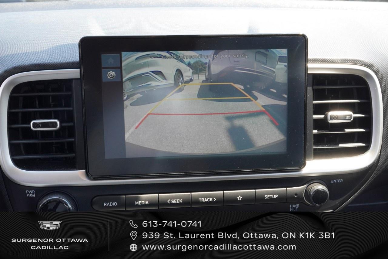 2025 Hyundai Venue Preferred IVT Photo