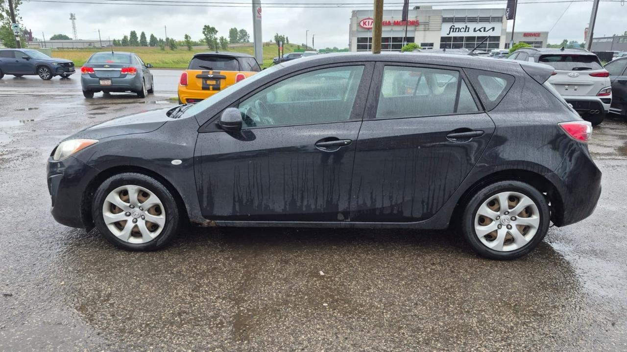2010 Mazda MAZDA3 GX, NO ACCIDENTS, HATCHBACK, RELIABLE, CERT Photo