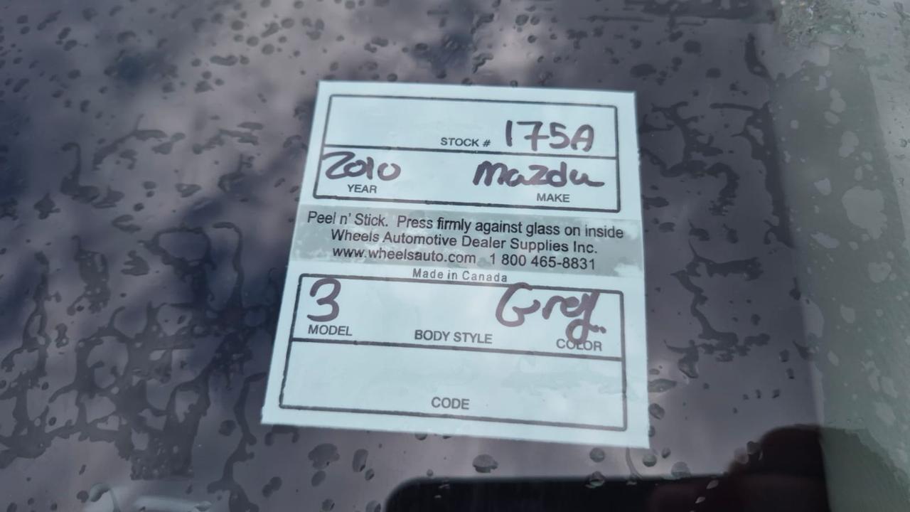 2010 Mazda MAZDA3 GX, NO ACCIDENTS, HATCHBACK, RELIABLE, CERT Photo