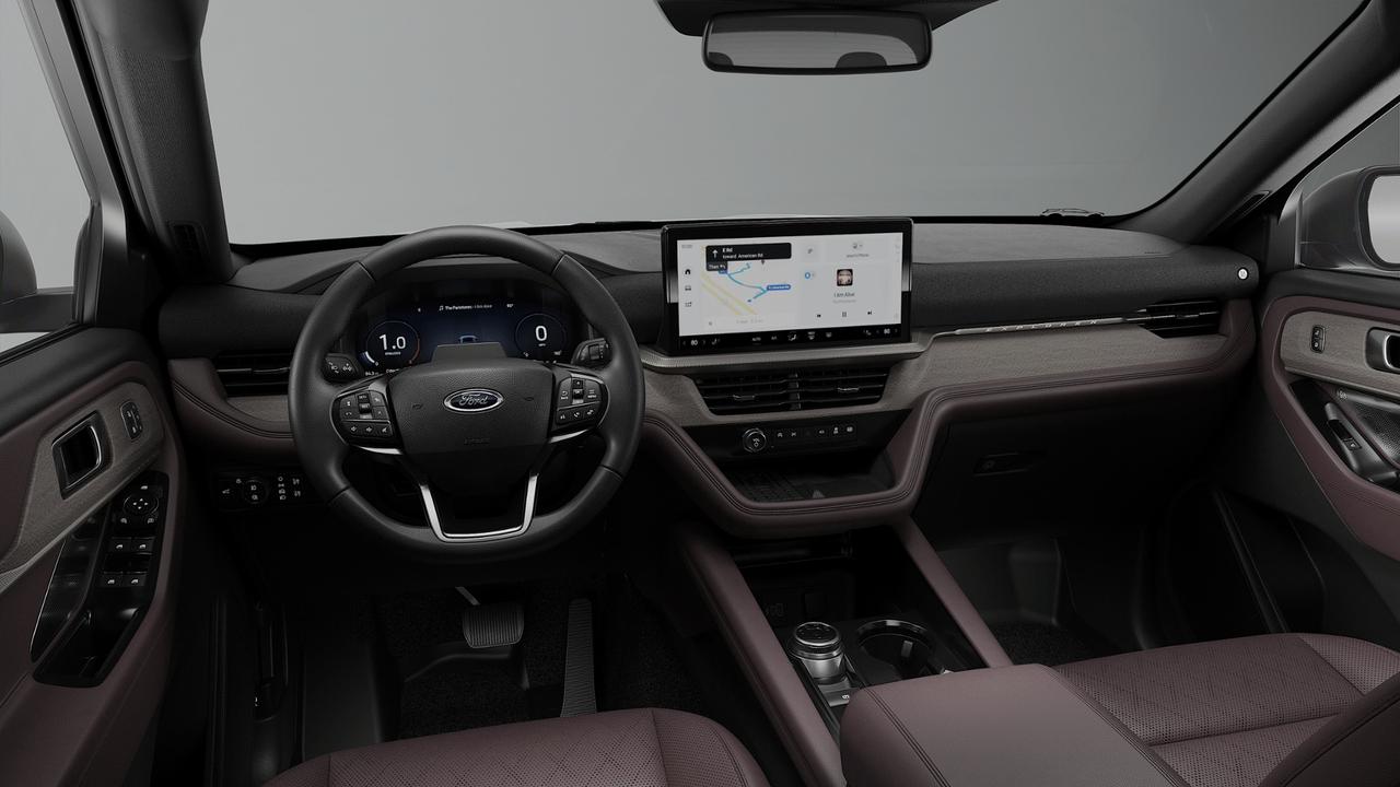 2026 Ford Explorer Platinum™ Photo